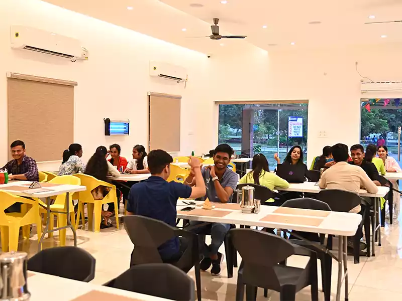 Food Court